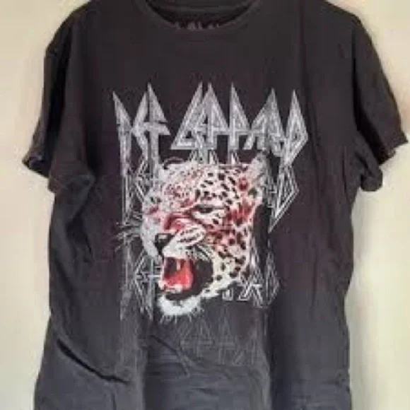 DEF LEPPARD Size M Animal Official Merchandise Black T-shirt - Picture 1 of 4
